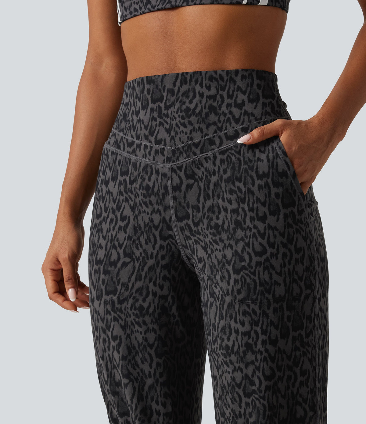 Joggebukser med høyt liv og leopardmønster – Mørk leopard – Maja Oslo