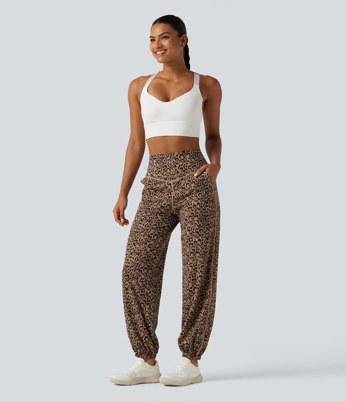 Joggebukser med høyt liv og leopardmønster – Beige leopard – Maja Oslo