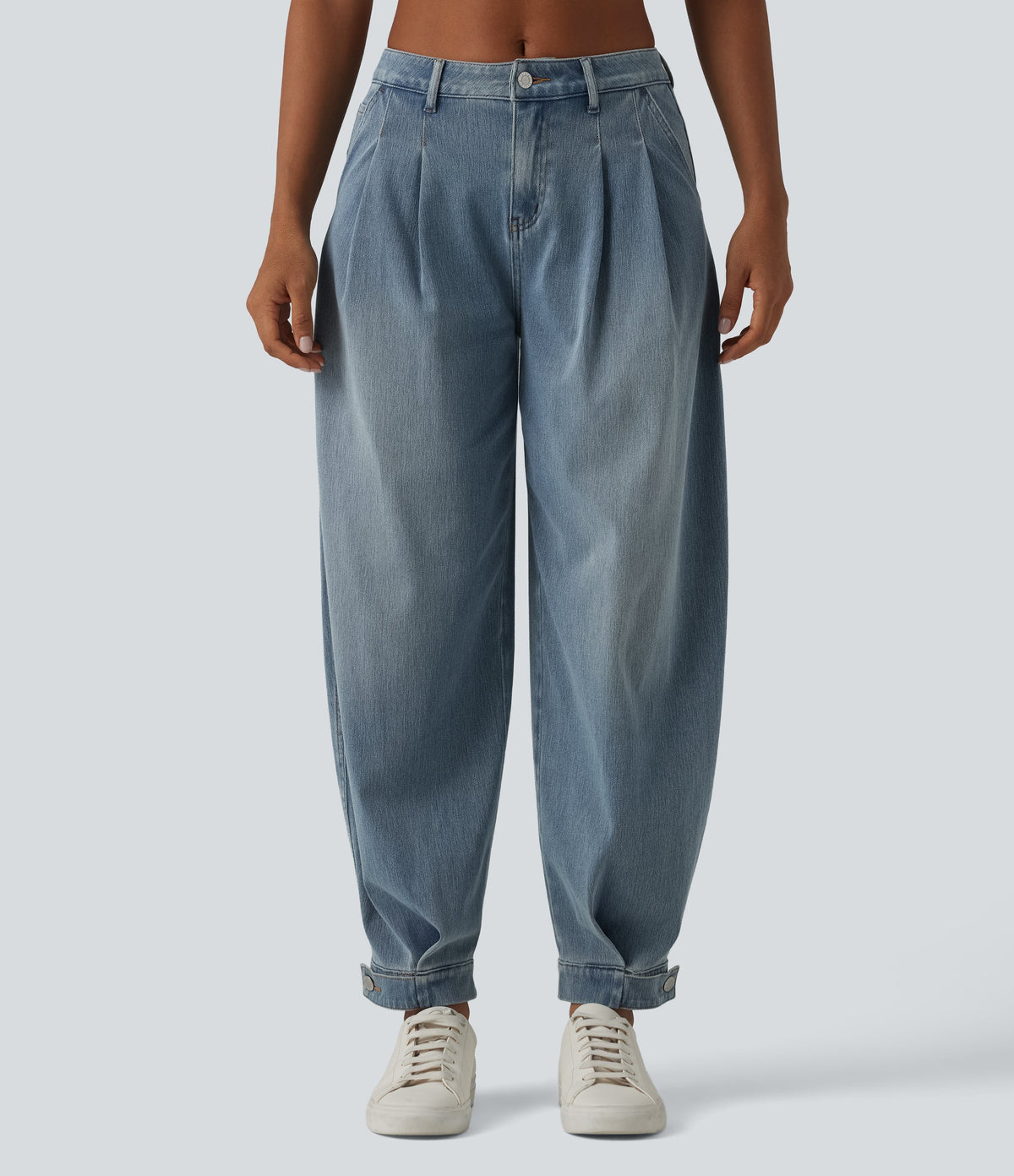 Ballongjeans med middels høyt liv – Lyseblå – Maja Oslo